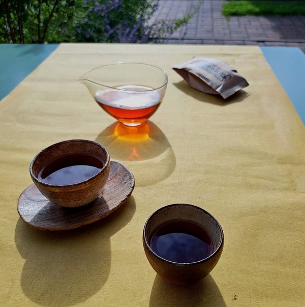 黑金"Zheng Shan Xiao Zhong- Schwarzes Gold", höhere Qualitätsstufe, Schwarzer Tee, aus Fujian, China